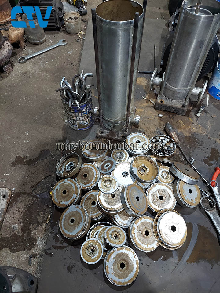 Sửa chữa máy bơm tăng áp trong hệ thống lọc RO, cấp nước nồi hơi